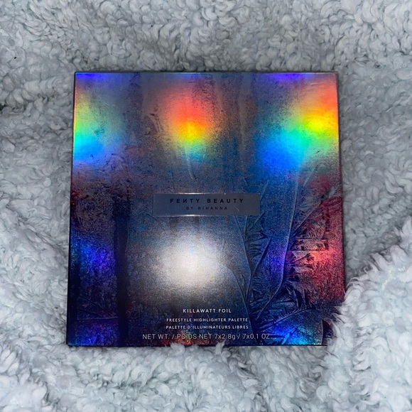 FENTY BEAUTY KILLAWATT FOIL HIGHLIGHTER PALETTE - Picture 3 of 4